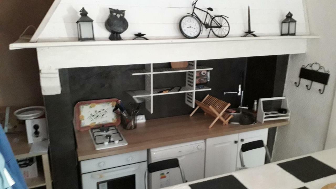 Le Patio Aux Hirondelles Villa Lagorce  Kültér fotó